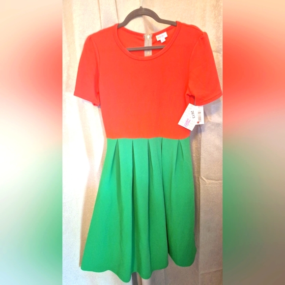 LuLaRoe Dresses & Skirts - M Lularoe AMELIA DRESS. #2613